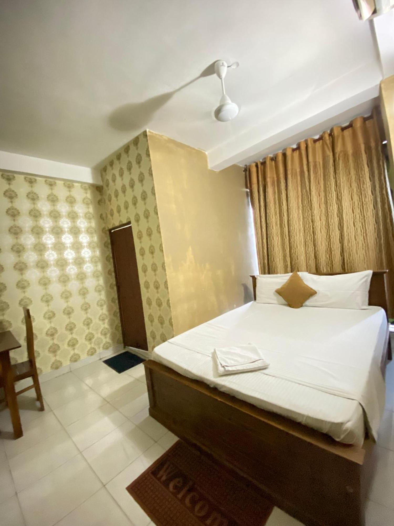 Airport City Hotel 卡图纳耶克 外观 照片