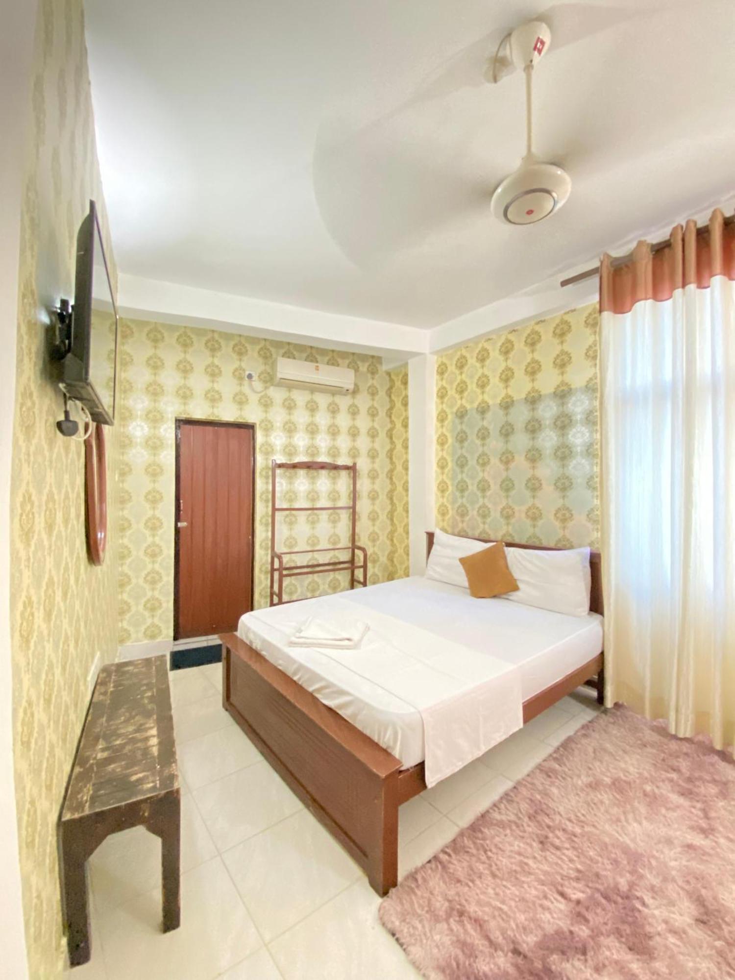 Airport City Hotel 卡图纳耶克 外观 照片